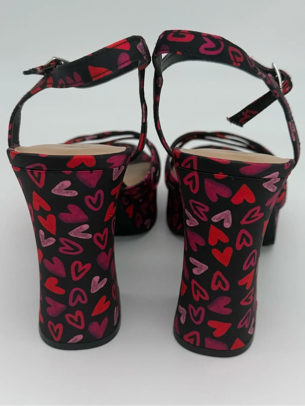 NWOT Wild Pair Heart Print Satin Platform Heels Strappy Sandals Sz 11